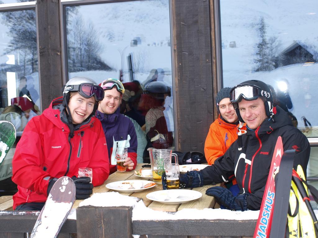 Den Lykkelige Sportsmann Hotel Gaustablikk Exterior foto